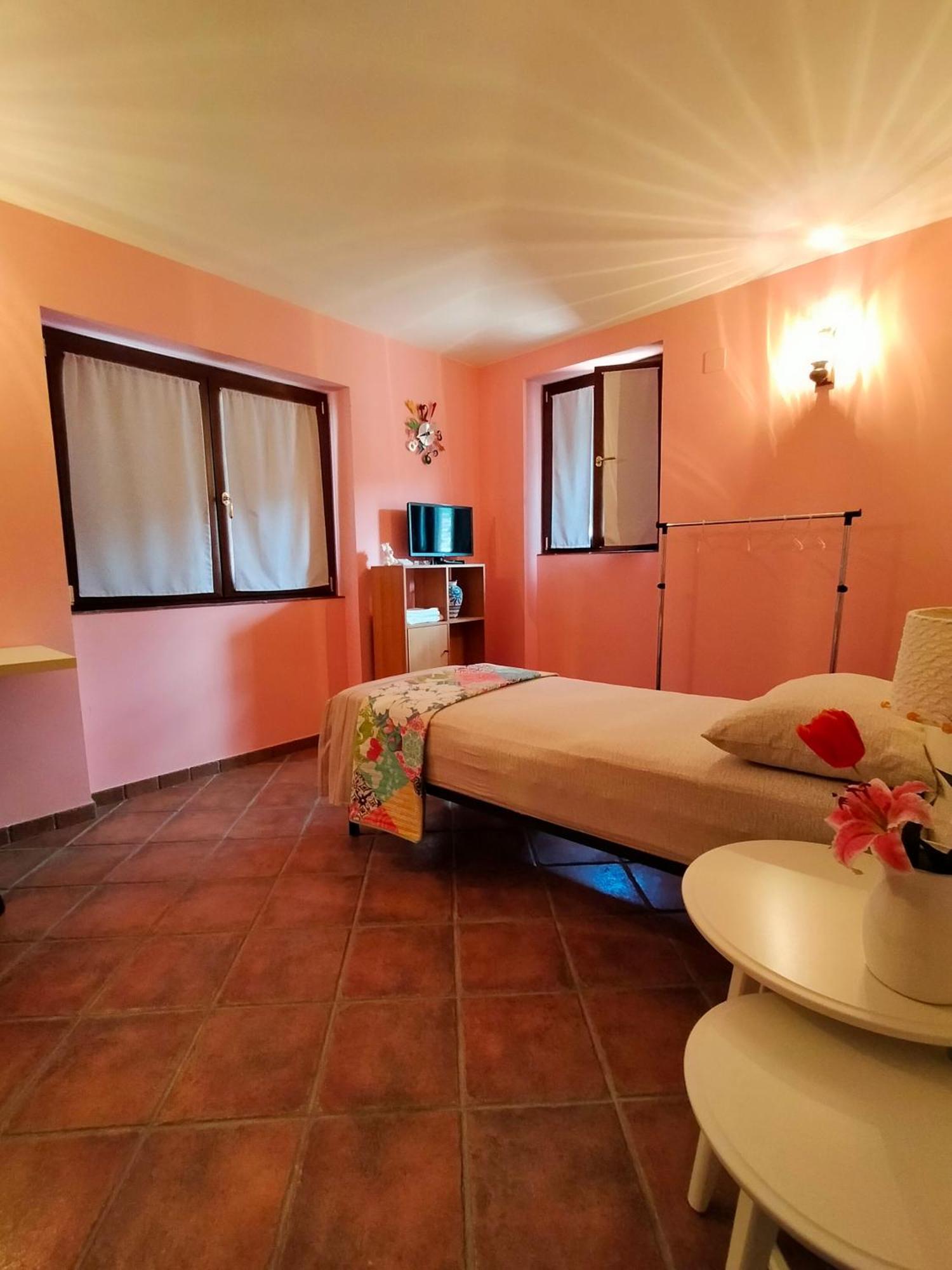 Al Boschetto Bed and Breakfast Melizzano Rum bild